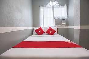 OYO 588 Sunrock Resort