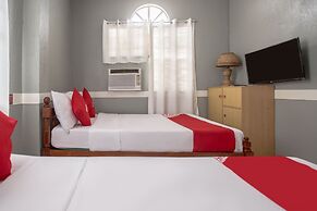 OYO 588 Sunrock Resort