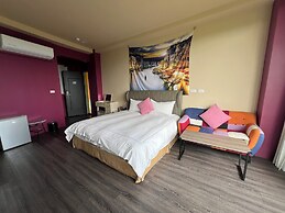 The Riverview Retreats
