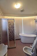 The Riverview Retreats