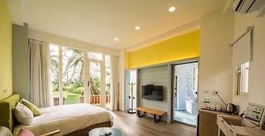 The Riverview Retreats