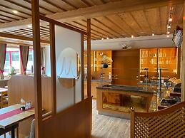 Pension- Hotel Maximilian