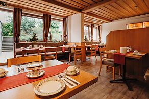 Pension- Hotel Maximilian