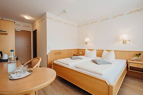 Pension- Hotel Maximilian