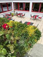 Pension- Hotel Maximilian