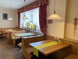 Pension- Hotel Maximilian