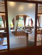 Pension- Hotel Maximilian