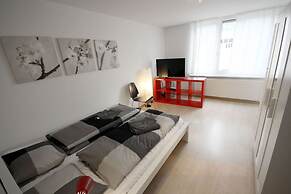 ZH Bordeaux - Letzigrund Hitrental Apartment