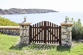 Nerida Beachfront Villas