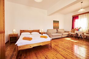 Nerida Beachfront Villas