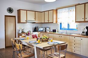 Nerida Beachfront Villas