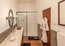 Uga Riva Negombo