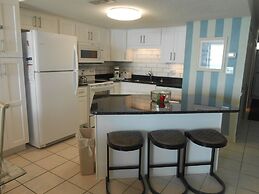 1205 Waters Edge Resort 1 Bedroom Condo by Redawning
