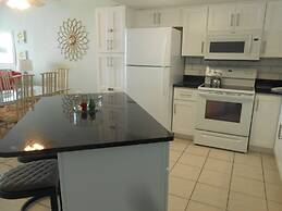 1205 Waters Edge Resort 1 Bedroom Condo by Redawning