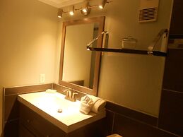 1205 Waters Edge Resort 1 Bedroom Condo by Redawning