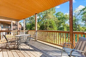 Ozarks Oasis 4 Bedroom Cabin by RedAwning