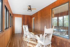 Ozarks Oasis 4 Bedroom Cabin by RedAwning