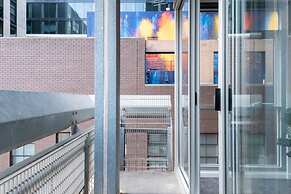 Spacious CBD Apt in the Heart of Melbourne