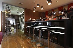 Mikado Hotel