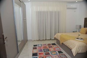 Amazing one Bedroom Apartment in Amman, Elwebdah 4