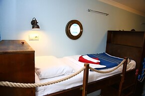 Mini hotel Artist on Baumanskaya - Hostel