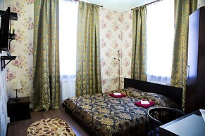 Mini hotel Artist on Baumanskaya - Hostel