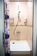 Mini hotel Artist on Baumanskaya - Hostel