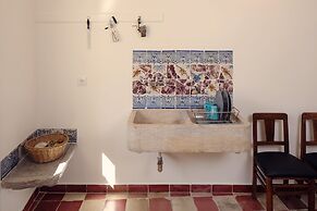 Lisbon Calling Rooms & Studio