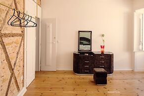 Lisbon Calling Rooms & Studio