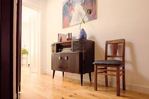 Lisbon Calling Rooms & Studio