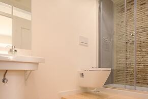 Lisbon Calling Rooms & Studio