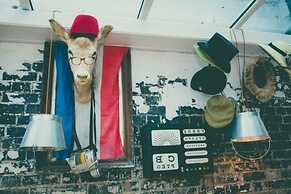 2 Bedroom House Next to the Sea, Lots of Fun!