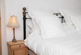 2 Bedroom House Next to the Sea, Lots of Fun!