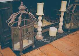 2 Bedroom House Next to the Sea, Lots of Fun!