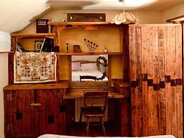 Unique Fairytale Farmhouse Near Galway