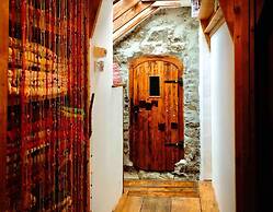 Unique Fairytale Farmhouse Near Galway