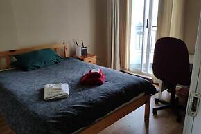 Stunning 6 Bed House With Private Garden in Galway