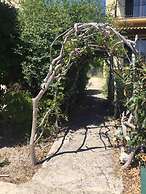 Relaxing Retreat in Chalikounas: Apartment