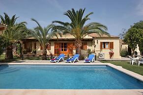 Villa - 3 Bedrooms with Pool - 103124