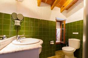 Villa - 5 Bedrooms with Pool and WiFi - 103125