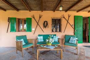 Villa - 4 Bedrooms with Pool and WiFi - 103166