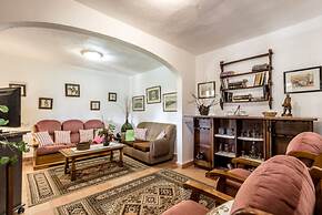 Villa - 4 Bedrooms with Pool and WiFi - 103166