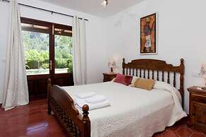 Villa - 4 Bedrooms with Pool and WiFi - 103167