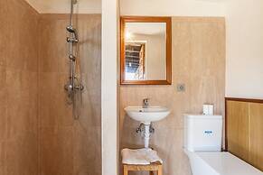 Villa - 3 Bedrooms with Pool - 103173