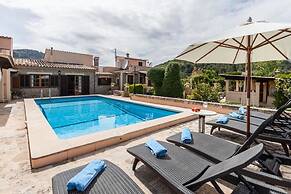 Villa - 3 Bedrooms with Pool - 103173