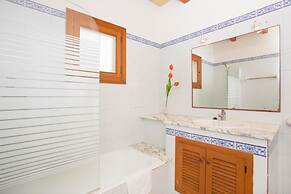 Villa - 4 Bedrooms with Pool and WiFi - 103183