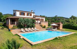 Villa - 4 Bedrooms with Pool and WiFi - 103183