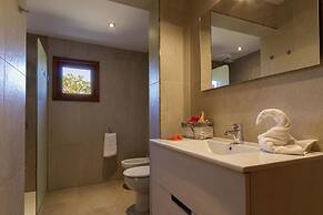 Villa - 2 Bedrooms with Pool - 103185