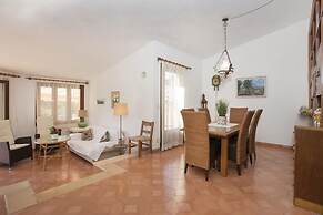 House - 2 Bedrooms with Sea views - 103213