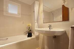 Apartment - 1 Bedroom with Pool and WiFi - 103217